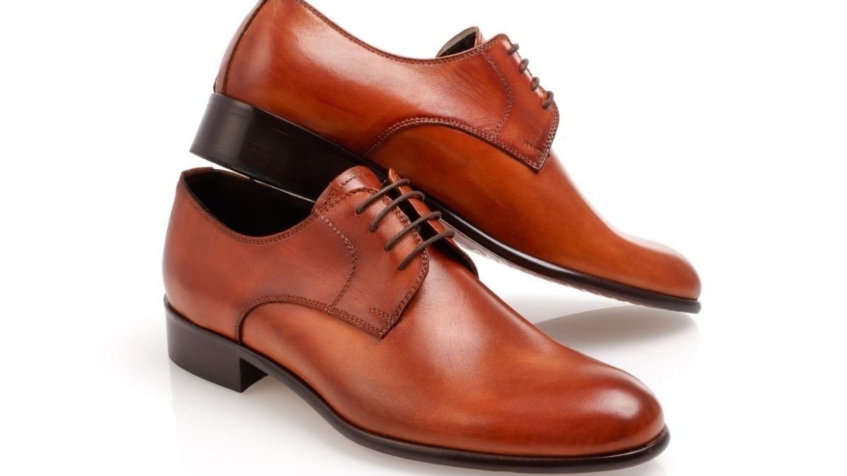 相模原市南区でレザーシューズをお譲りします。サイズ25.5cm、使用感あり、相模大野駅周辺。